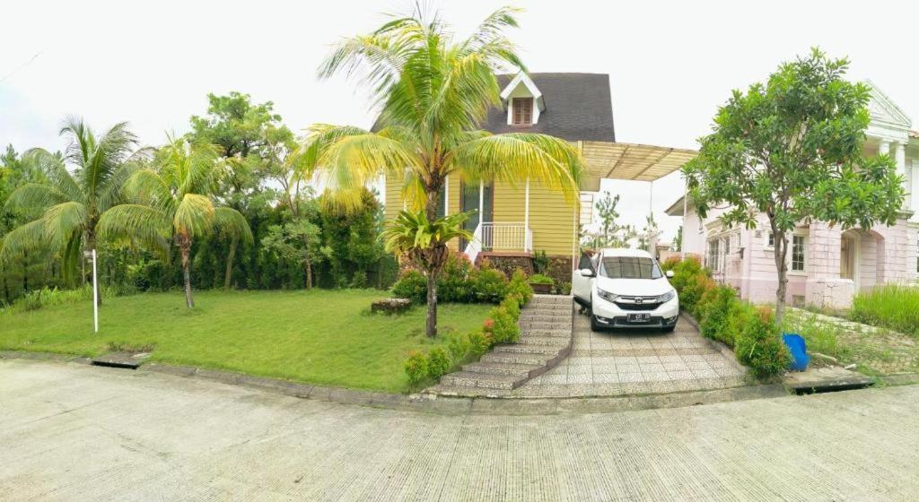 Villa Gathering Yuni Syahla Citaringgul Εξωτερικό φωτογραφία