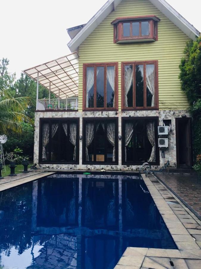 Villa Gathering Yuni Syahla Citaringgul Εξωτερικό φωτογραφία