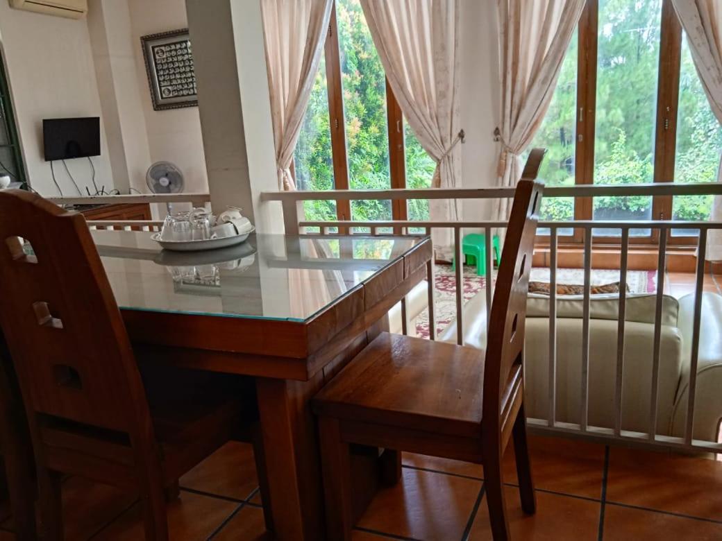 Villa Gathering Yuni Syahla Citaringgul Εξωτερικό φωτογραφία