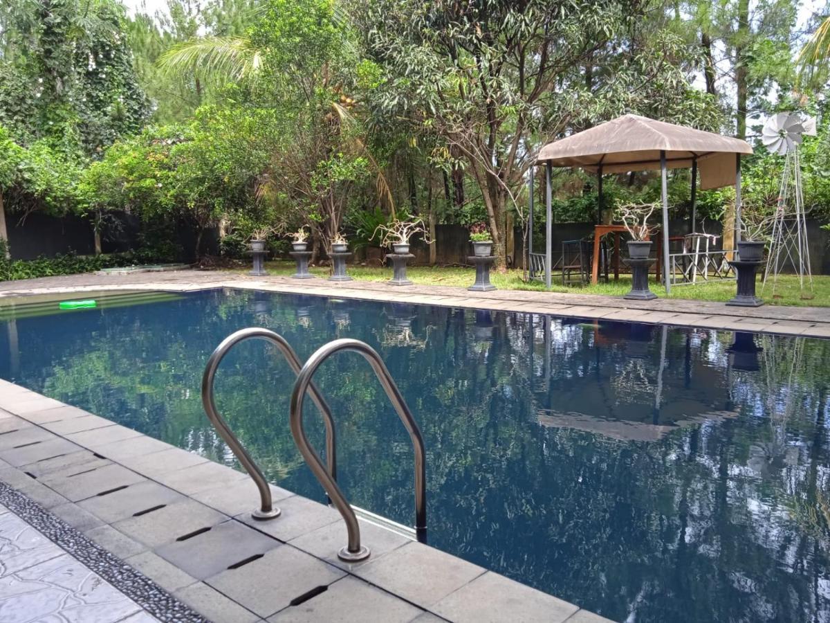 Villa Gathering Yuni Syahla Citaringgul Εξωτερικό φωτογραφία